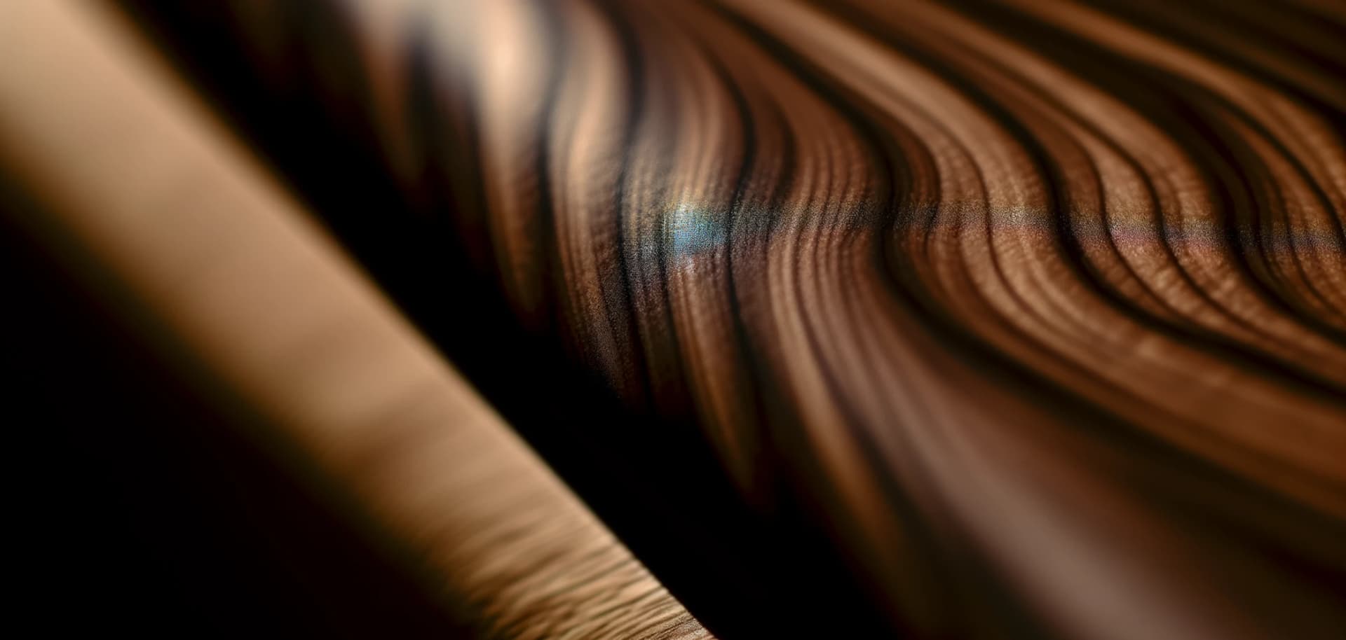 Масло для ореха: обработка благородной породы