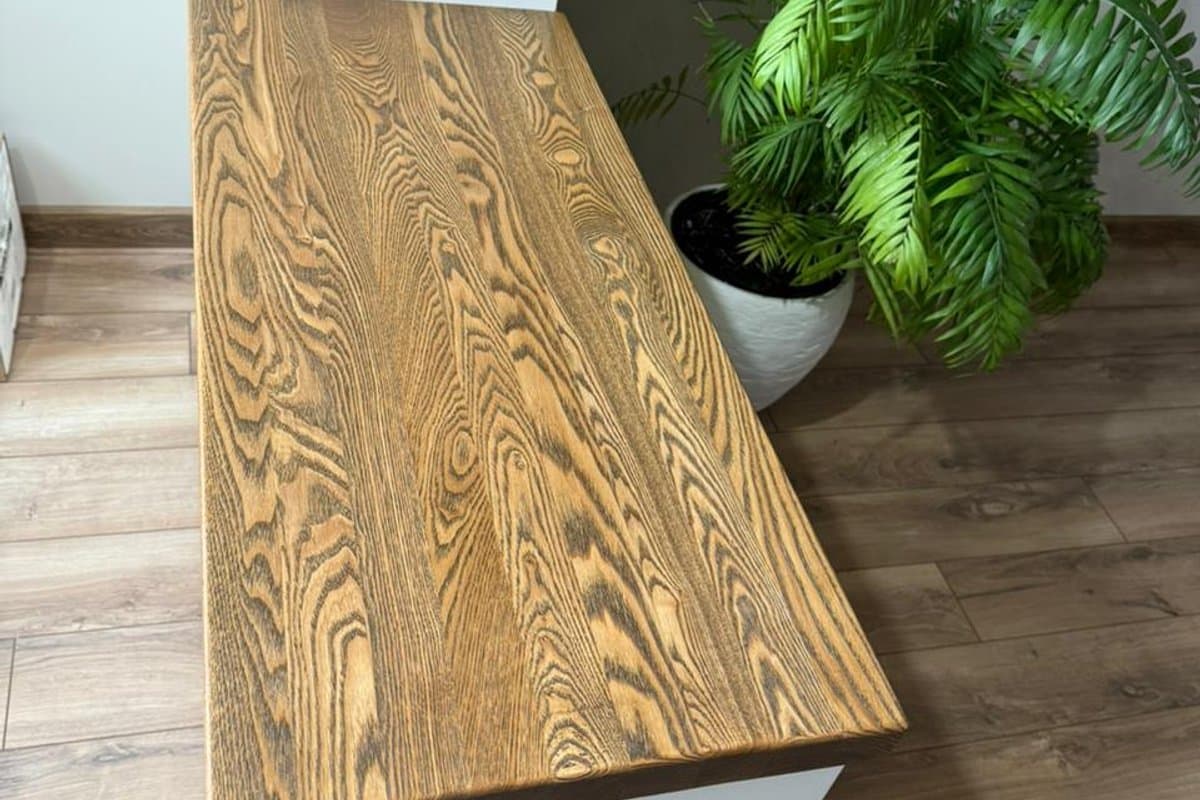 Масло для столешницы из дерева: выбор, нанесение и уход