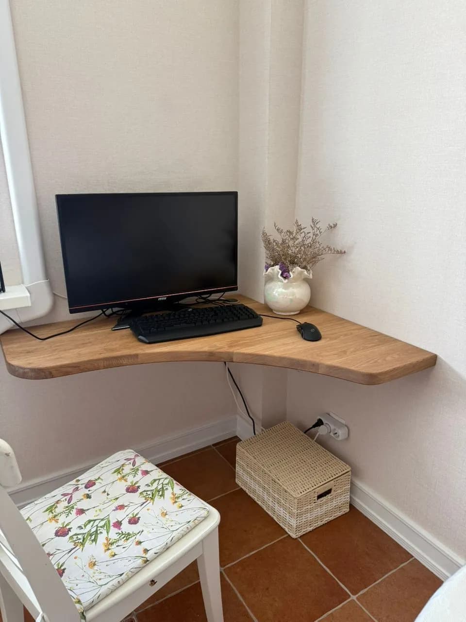 Компьютерный стол из дуба, масло Yachidamo, цвет Кофе с молоком
