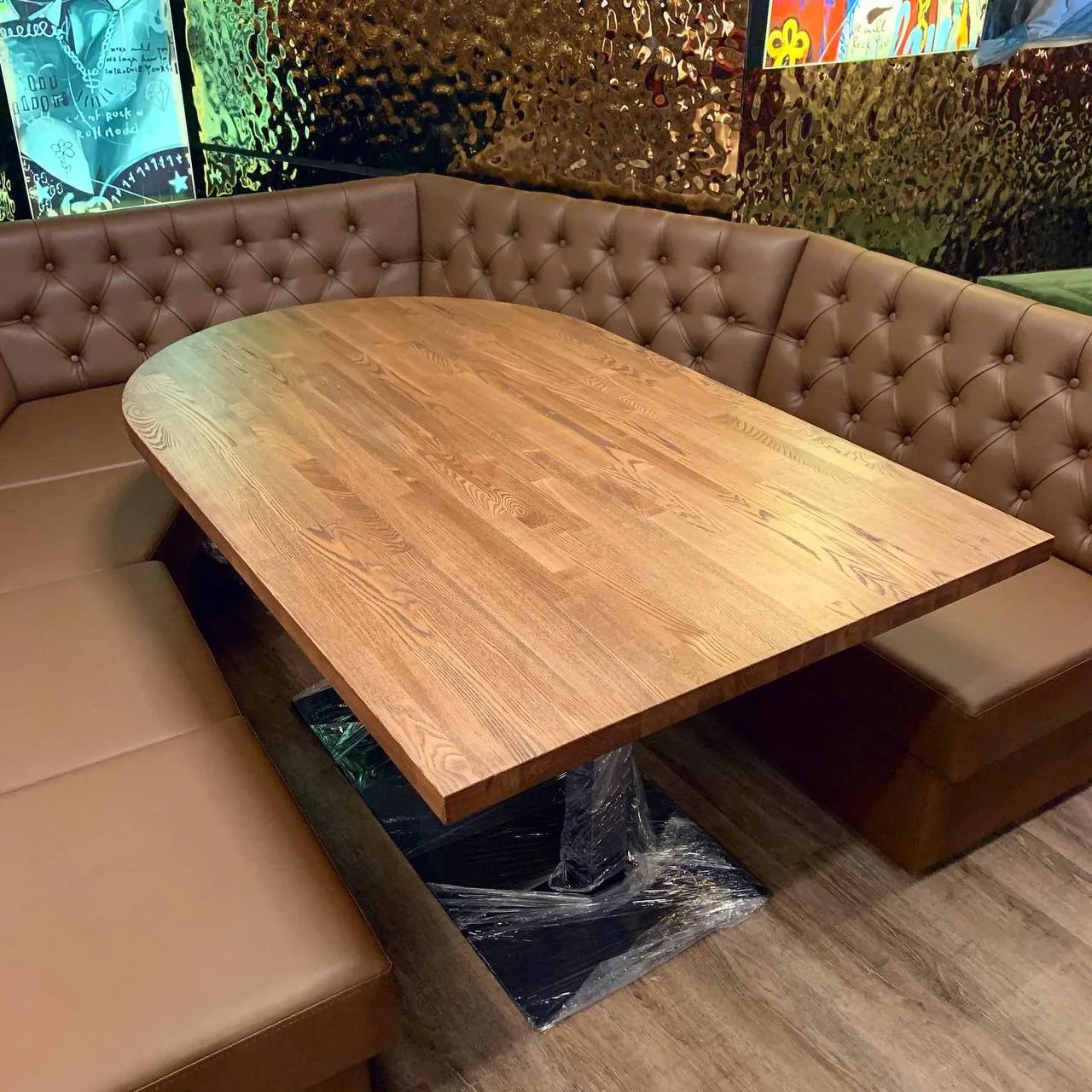 Столешница из ясеня с маслом Yachidamo Interior Wax, натуральный оттенок — крупный план